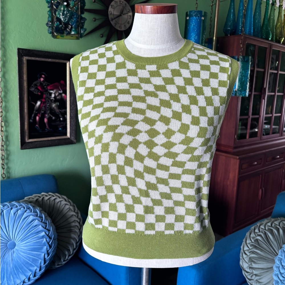 Sweater vest